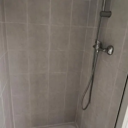 Paisible En Centre * لو هافر